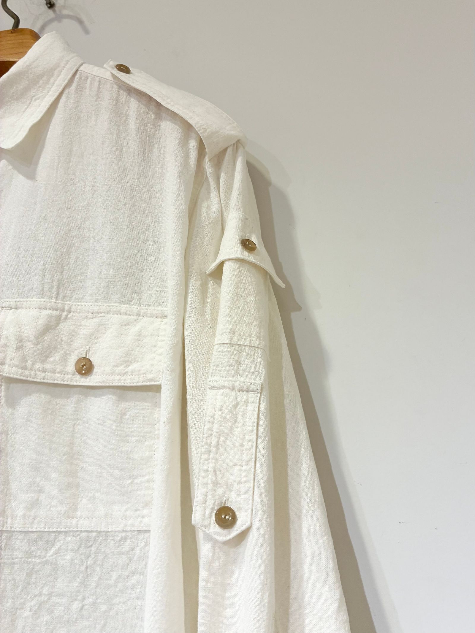 White Shirt / コットンサファリシャツ / ホワイト