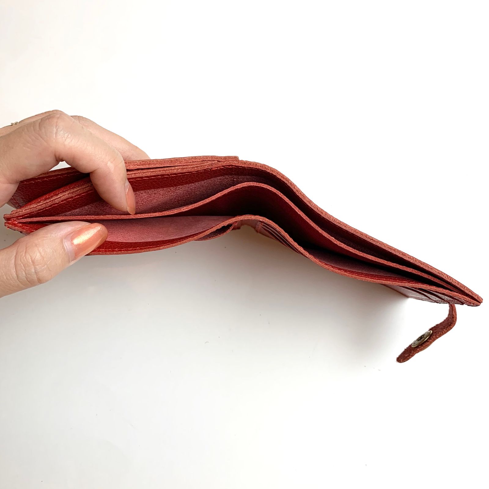 レザー二つ折り財布