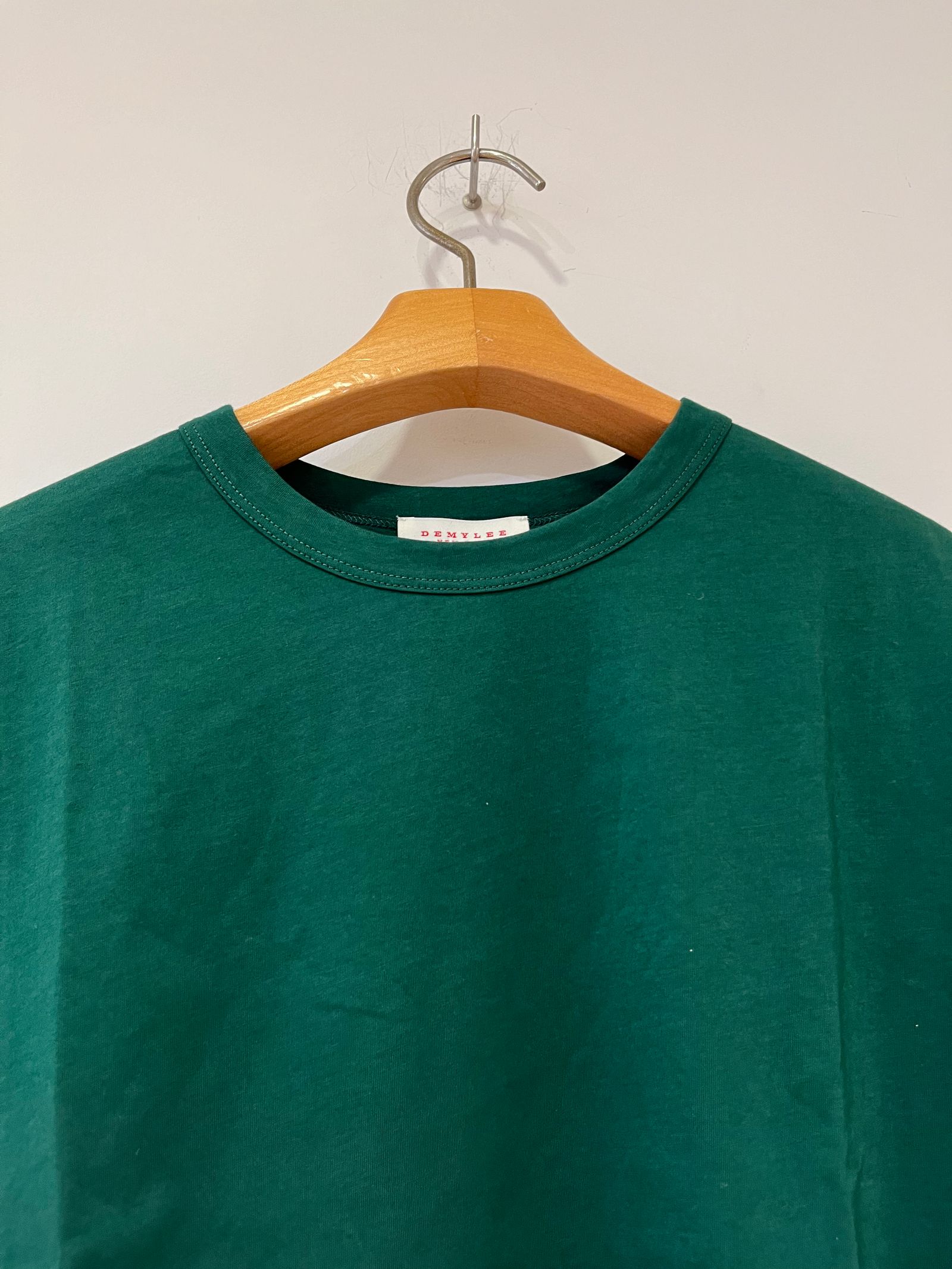 DEMYLEE デミリー コットンニットTシャツ ボックスフィット 定価2.6万 DEMYLEE - 【ラスト1点】デミリー / Tシャツ / オーガニック