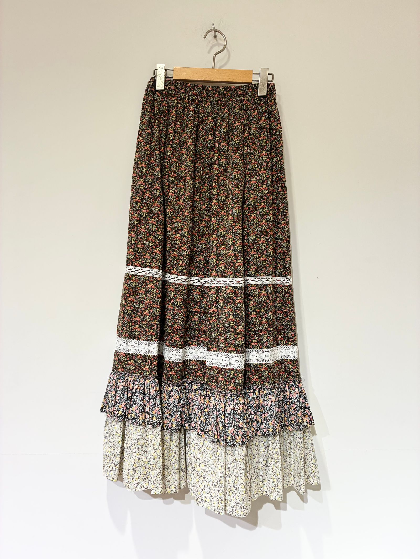 Printed Skirt / 花柄プリントスカート / ブラック