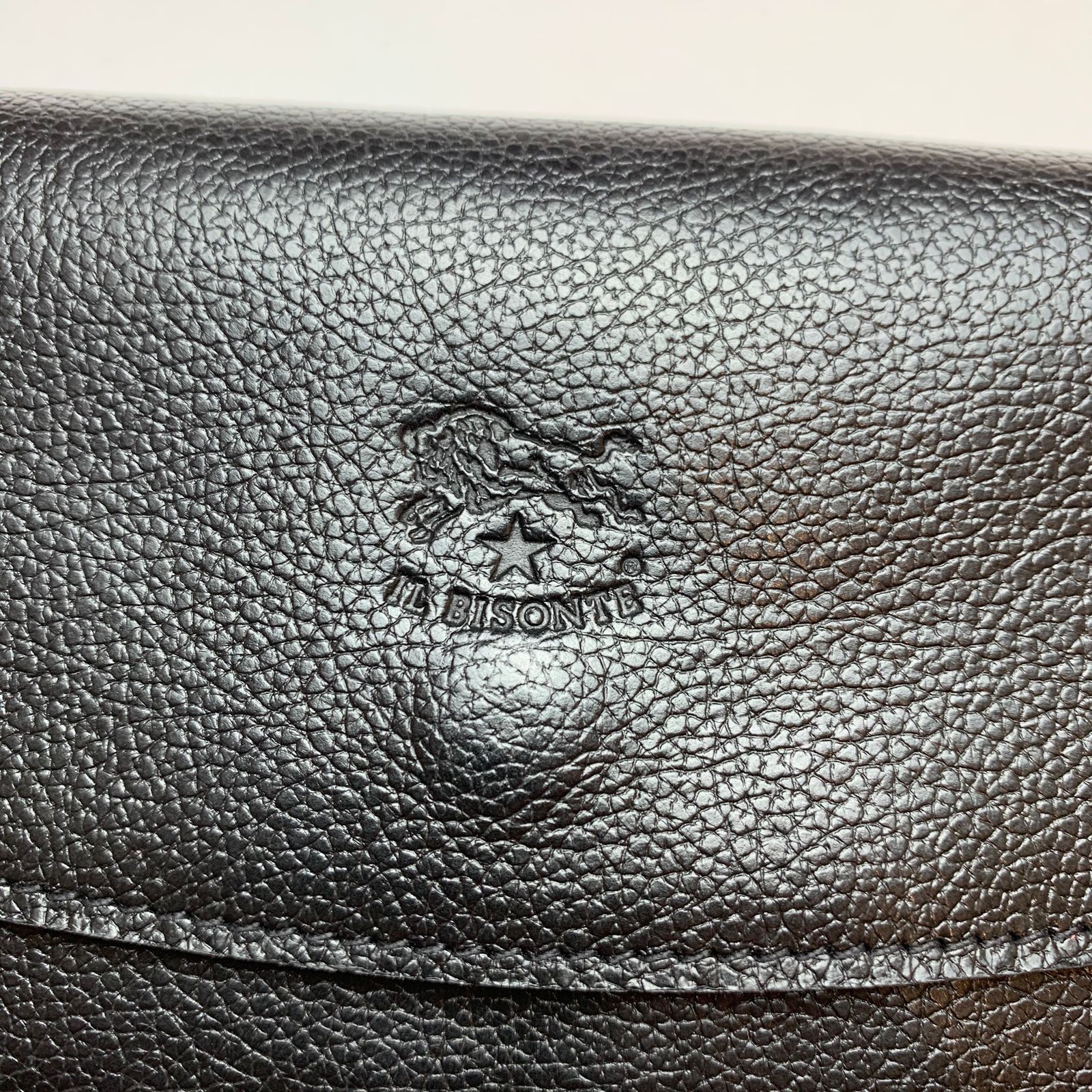 スナップボタン長財布