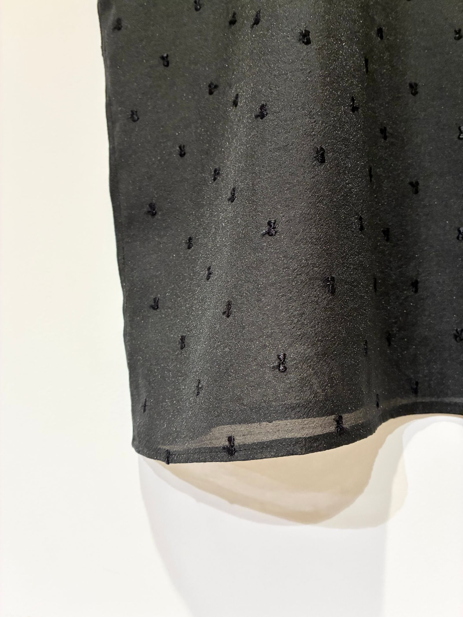 ドットエンブロイダリーフレンチシャツ / ドット刺繍シアーブラウス / ブラック