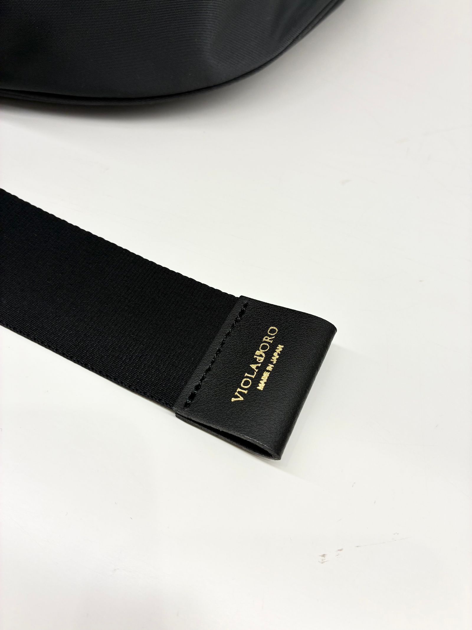 BIANCA / ナイロンボディバッグ / チャコールグレー