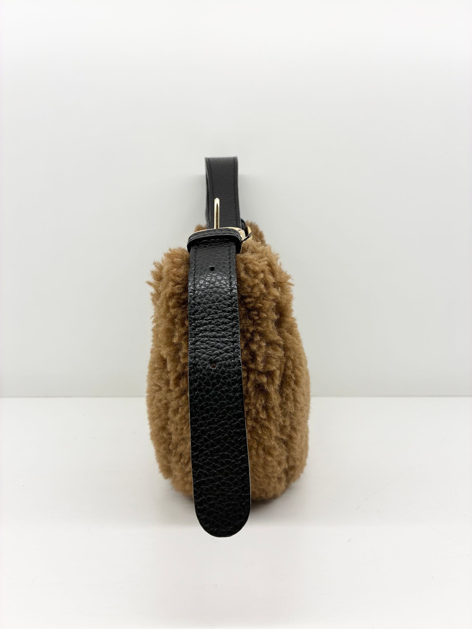 ELMO / エコムートンボア半月型バッグ / ブラウン