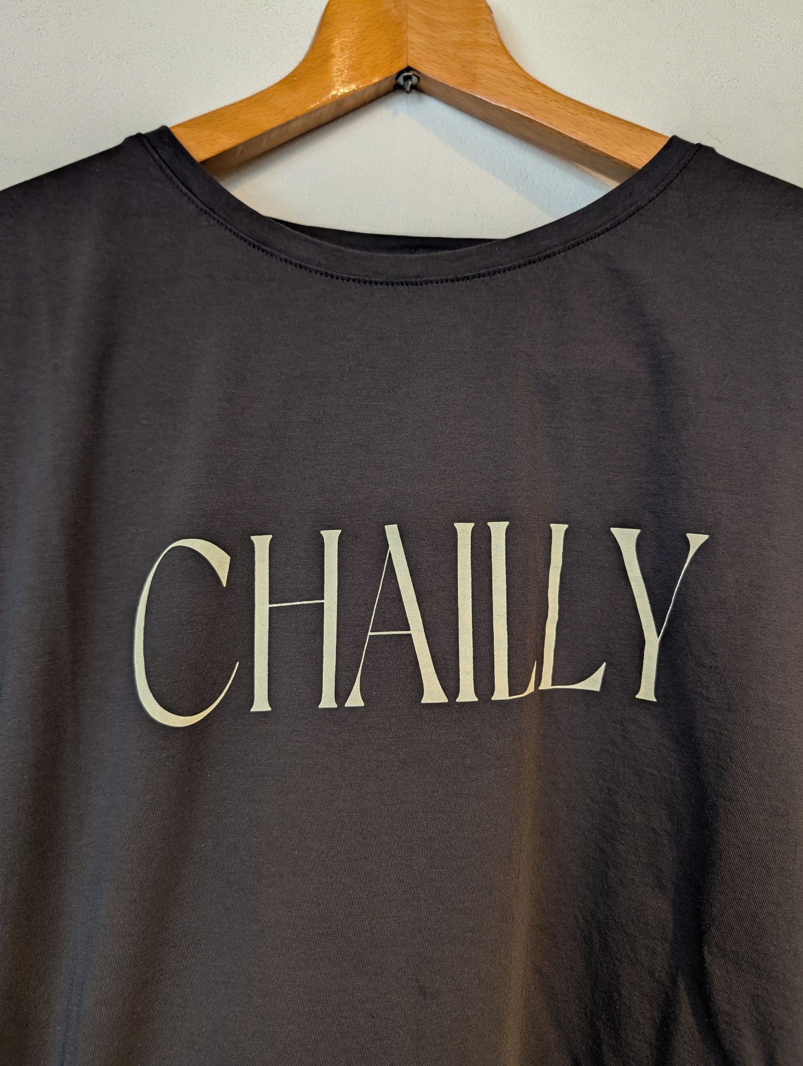 "CHAILLY"ロゴ5分袖T-shirt / 5分袖Tシャツ / ロゴTシャツ / ダークグレー