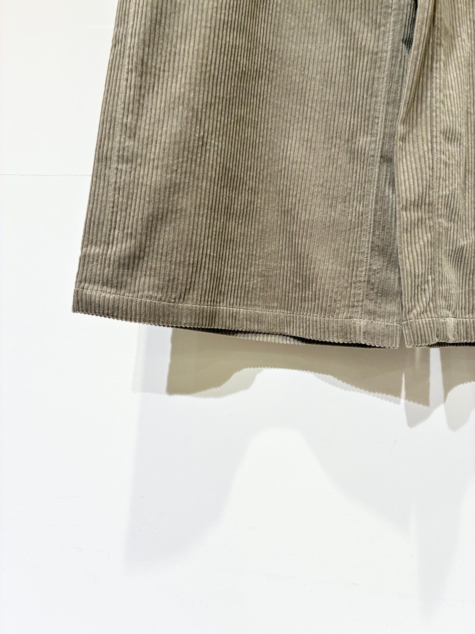 バルキーコーデュロイ パンツ / ワイドパンツ / グレー