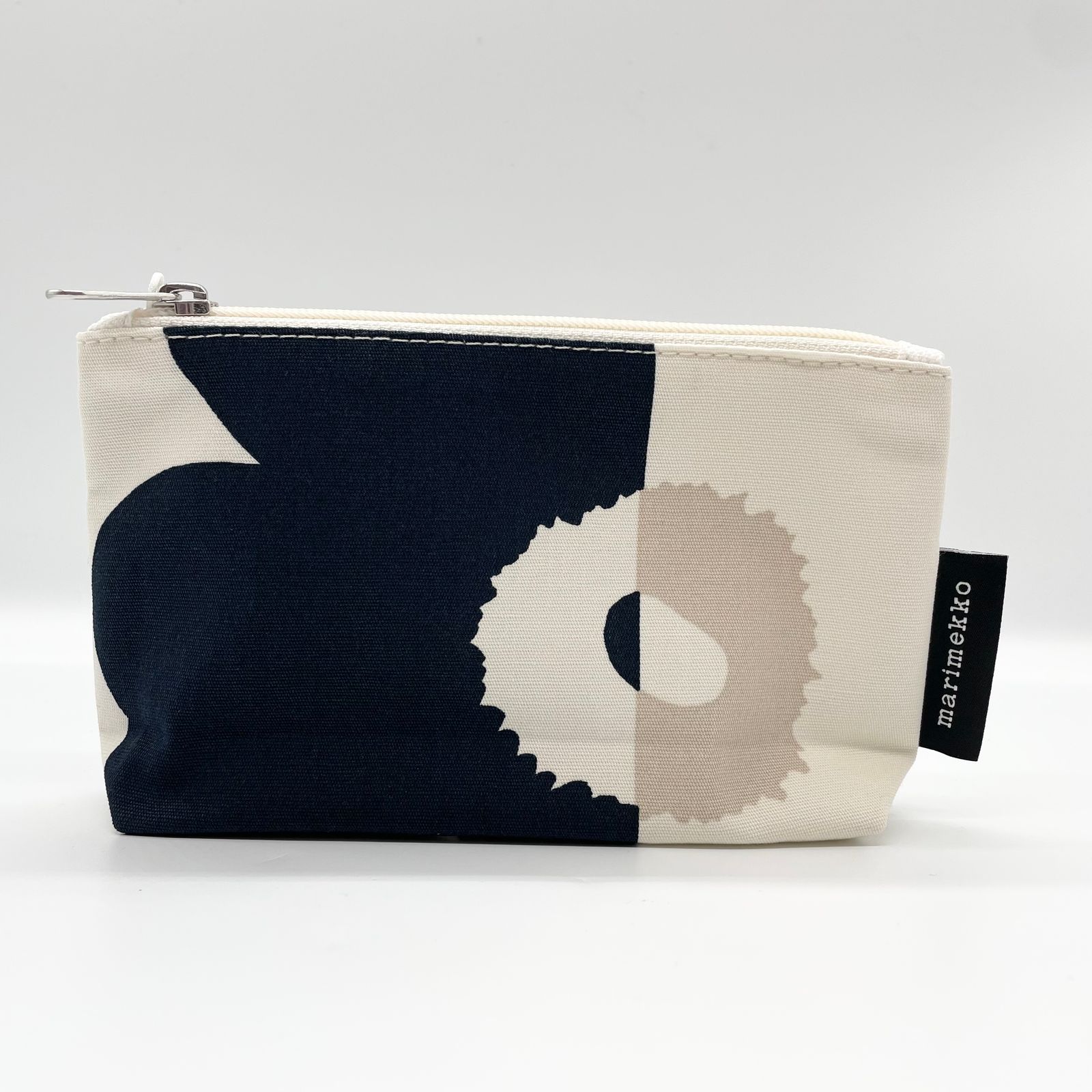 Eelia Suur Unikko ポーチ
