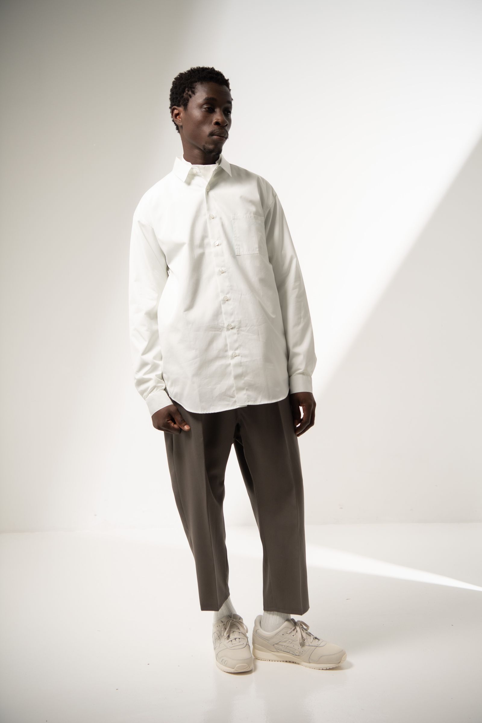 「予約商品」MINIMAL SHIRT (SMOKY WHITE)