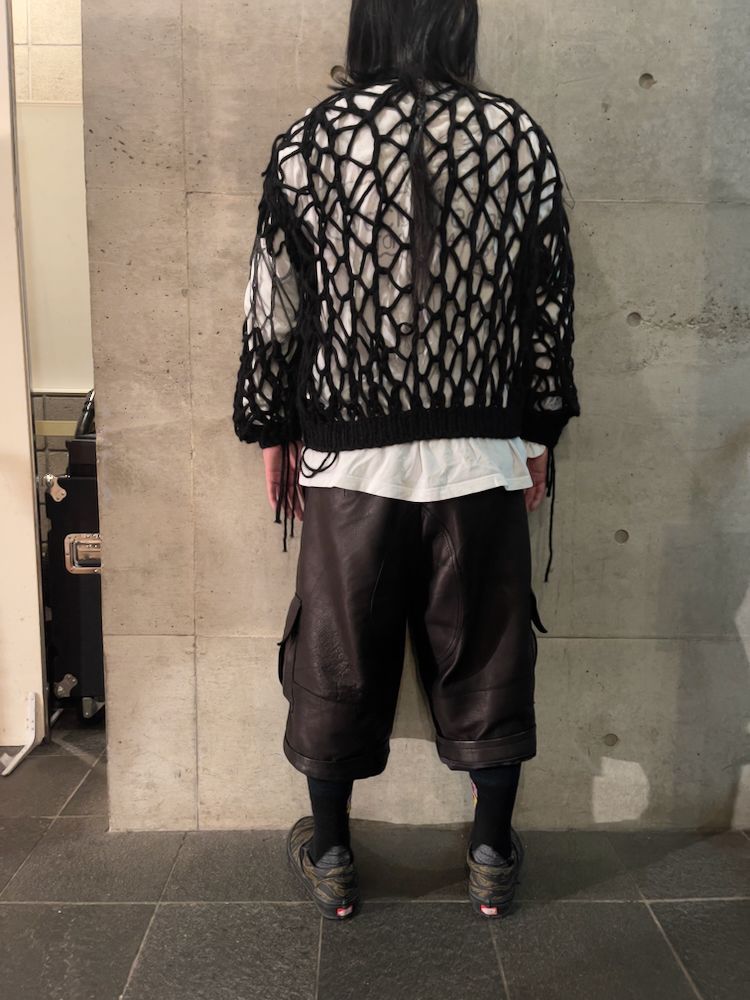 945-81TKN47-1 (BLACK)