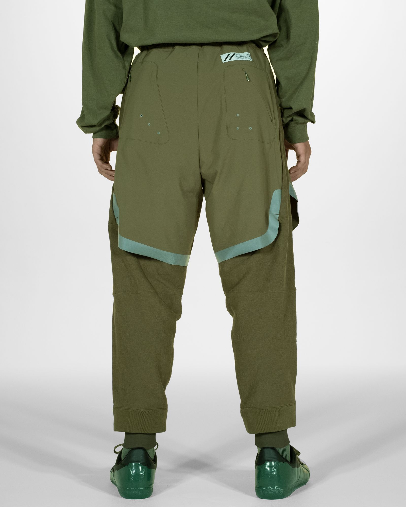 「予約商品」TECH LAYERED JOGGER PANTS / col: KHAKI