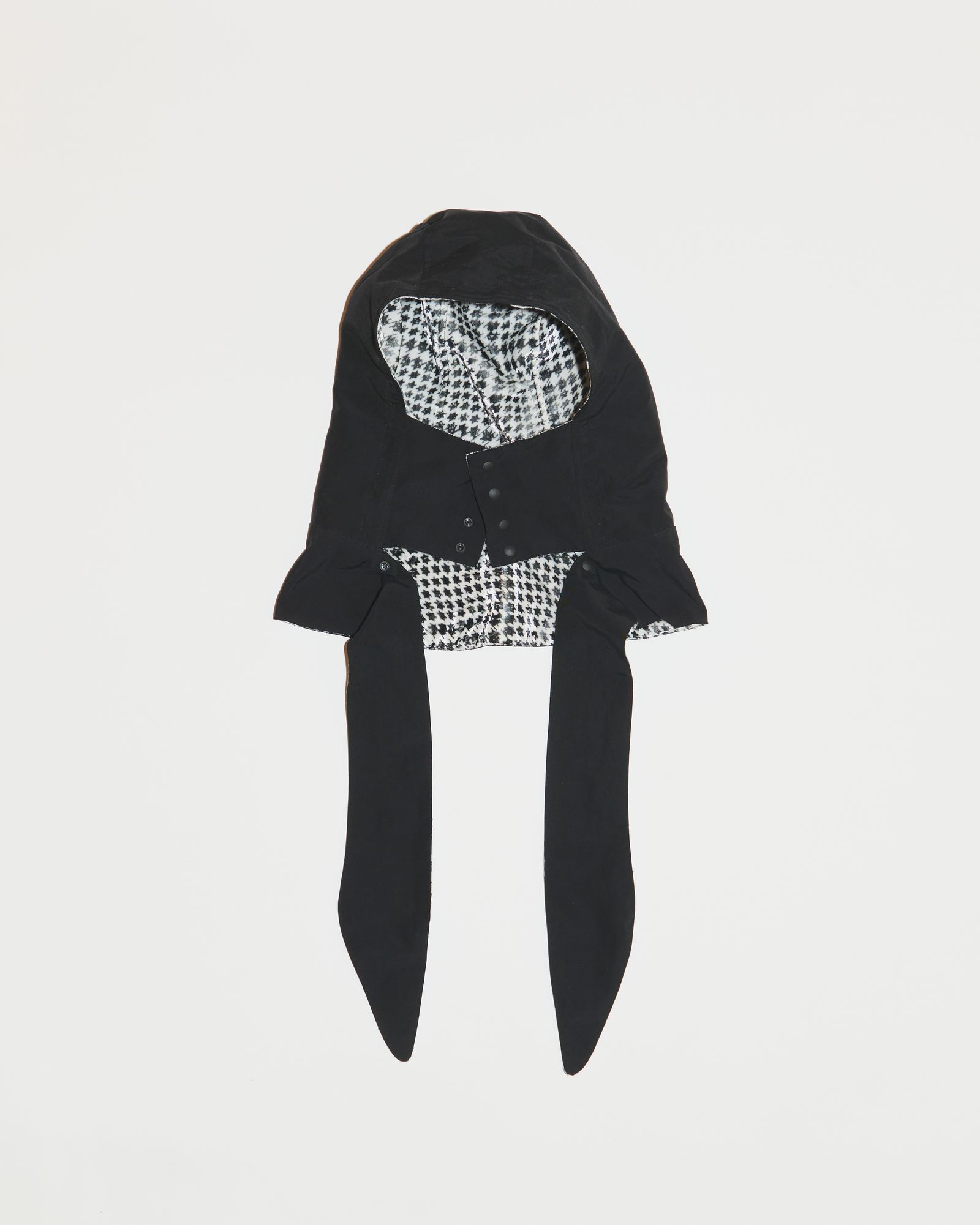 945-80GAC331-1 (BLACK/WHITE)