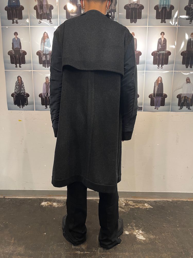 BRIAN’S FUR LINER COAT / リバーシブル ノーカラーコート (Black, Charcoal Gray) ファーライナー付き