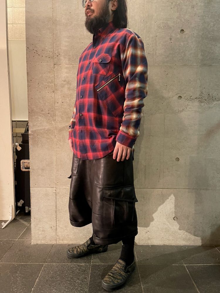 945-81TS188-1 (BLK/WHT, RED/NAVY)