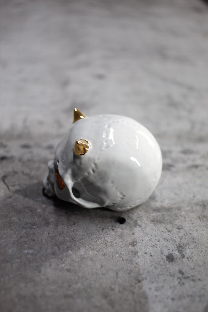 鬼髑髏ぐい呑 灰×金  (桐箱付)
