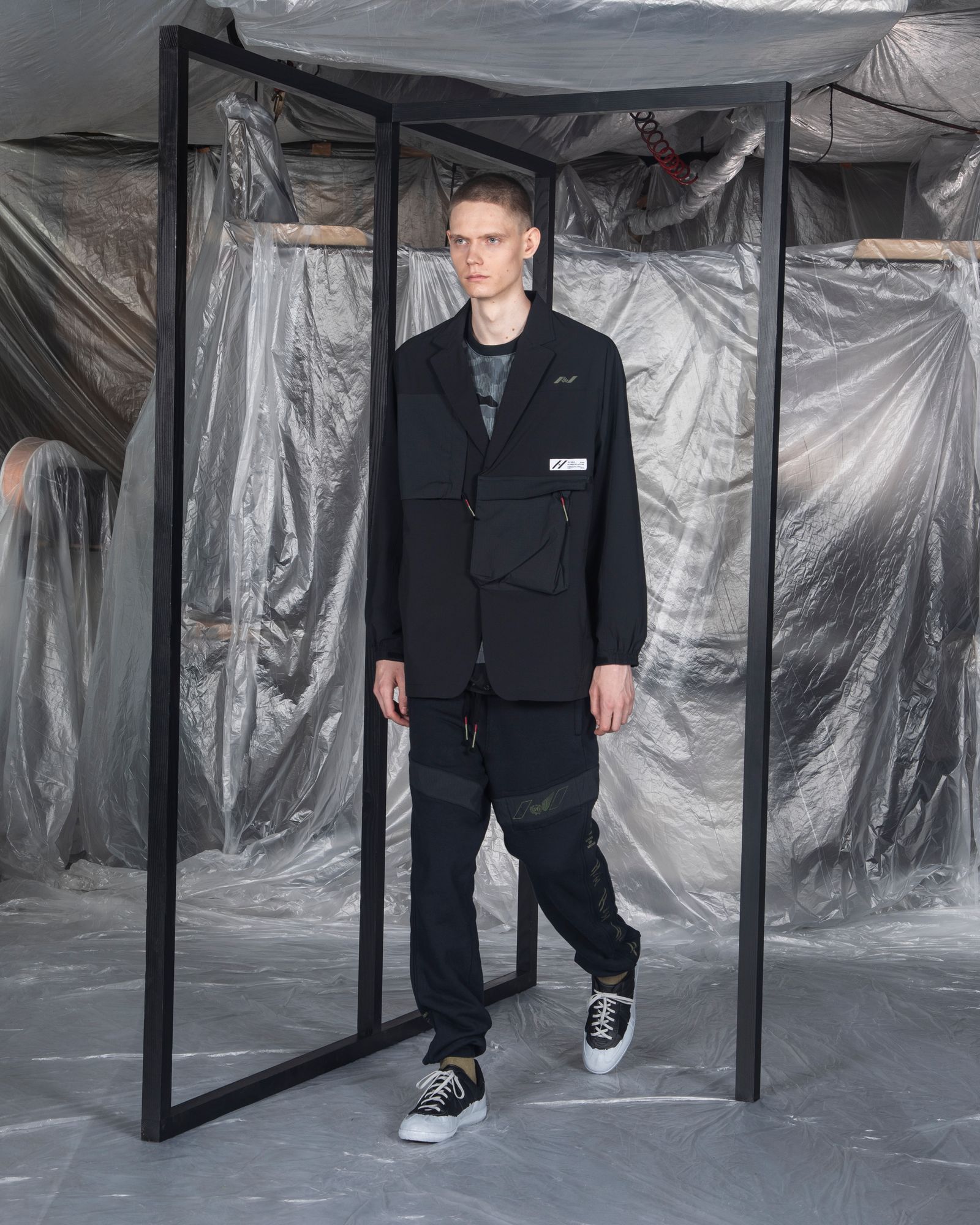 「予約商品」ADDITIONAL MULTI-PKT WIDE BLAZER / col: BLACK