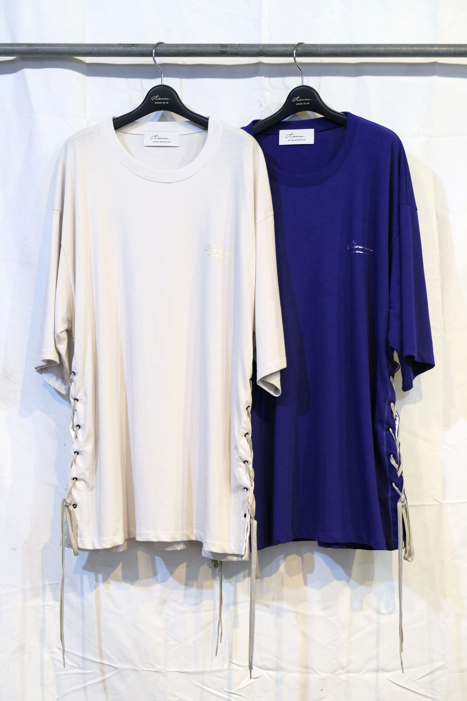 SIDE LACE UP T-SHIRT (BLACK/BLUE/OFF WHITE)