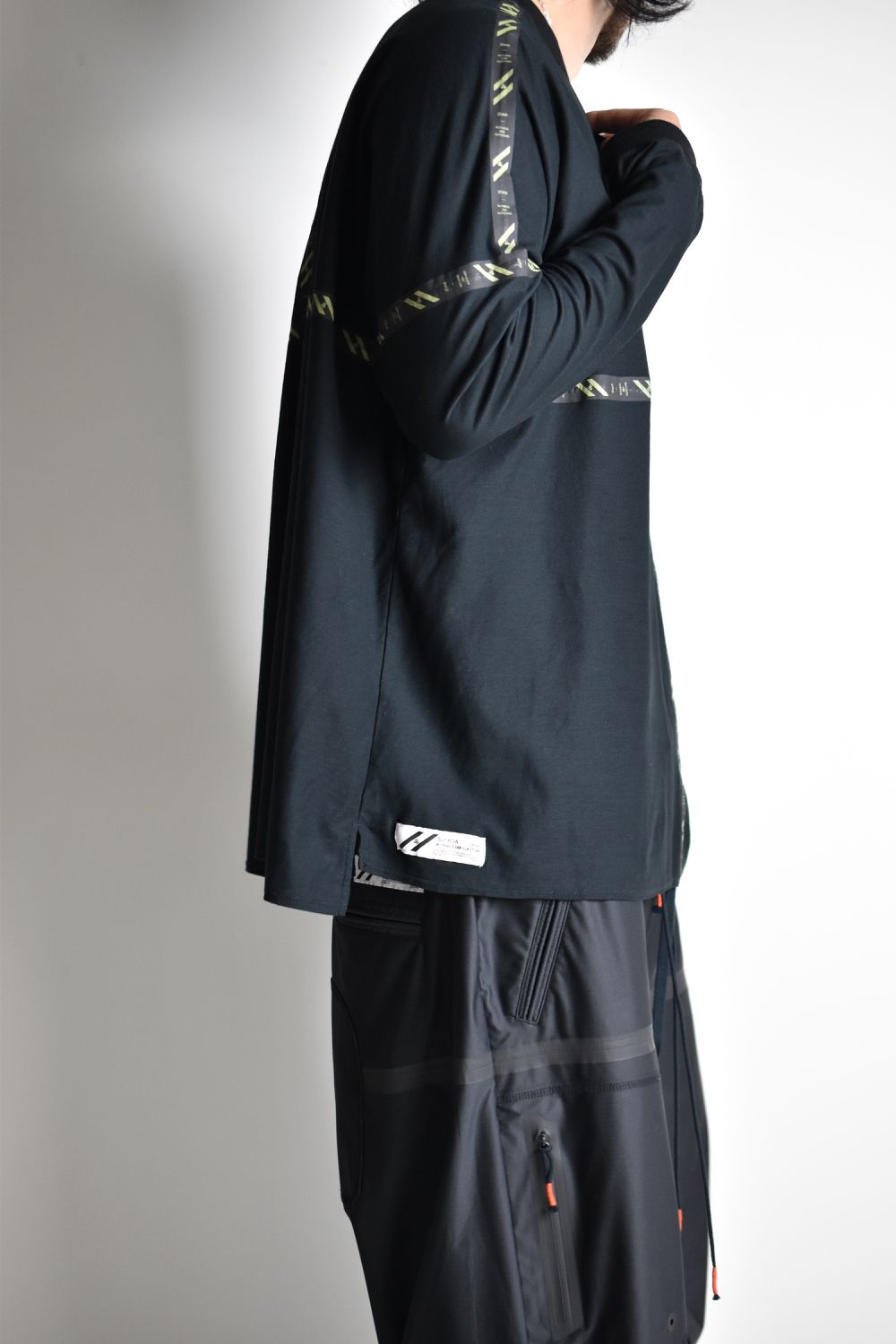 FLATSEAM LINE WIDE L-SLEEVE c/#1 BLACK