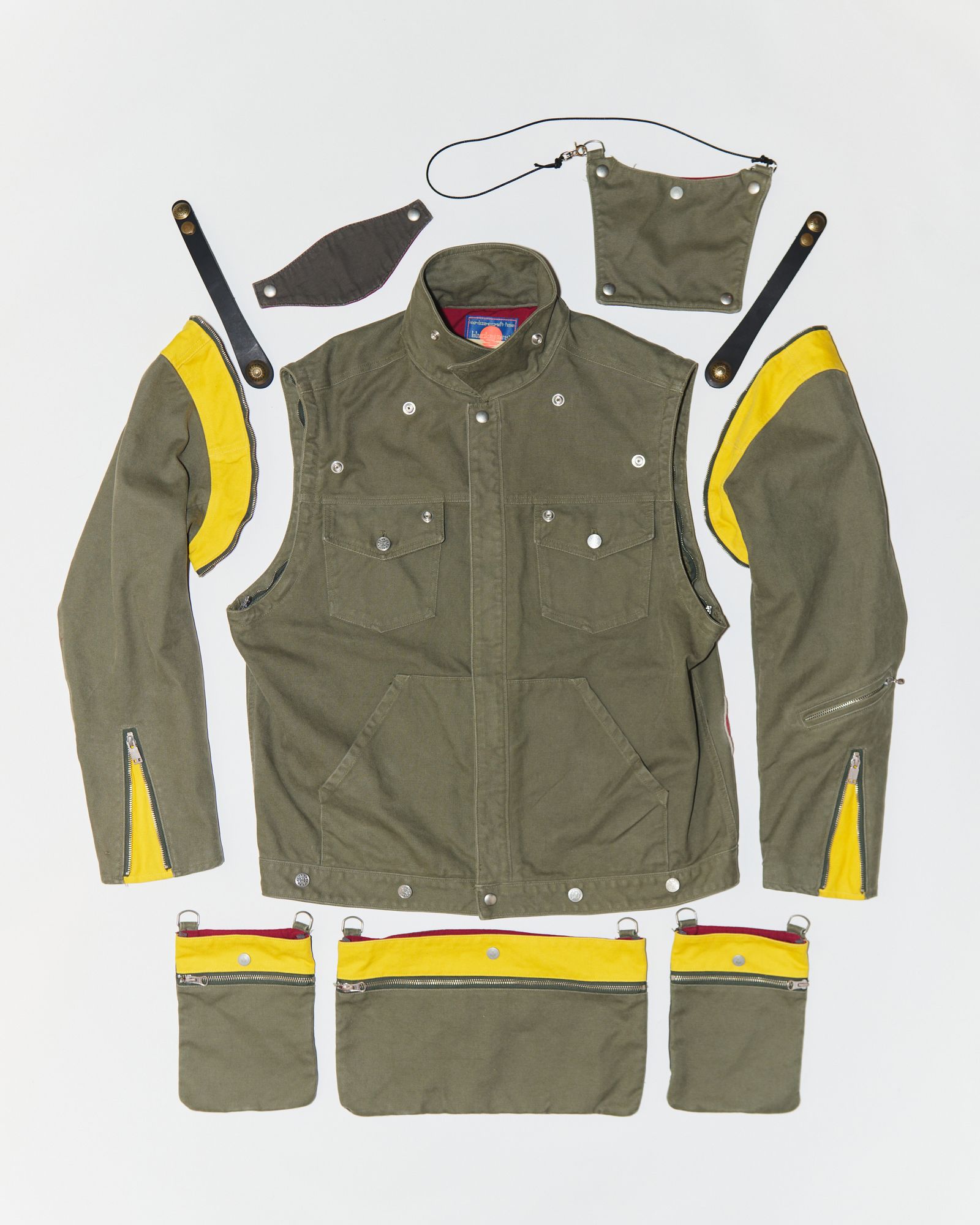 945-82GJ474-1 (Black, Khaki/Yellow)