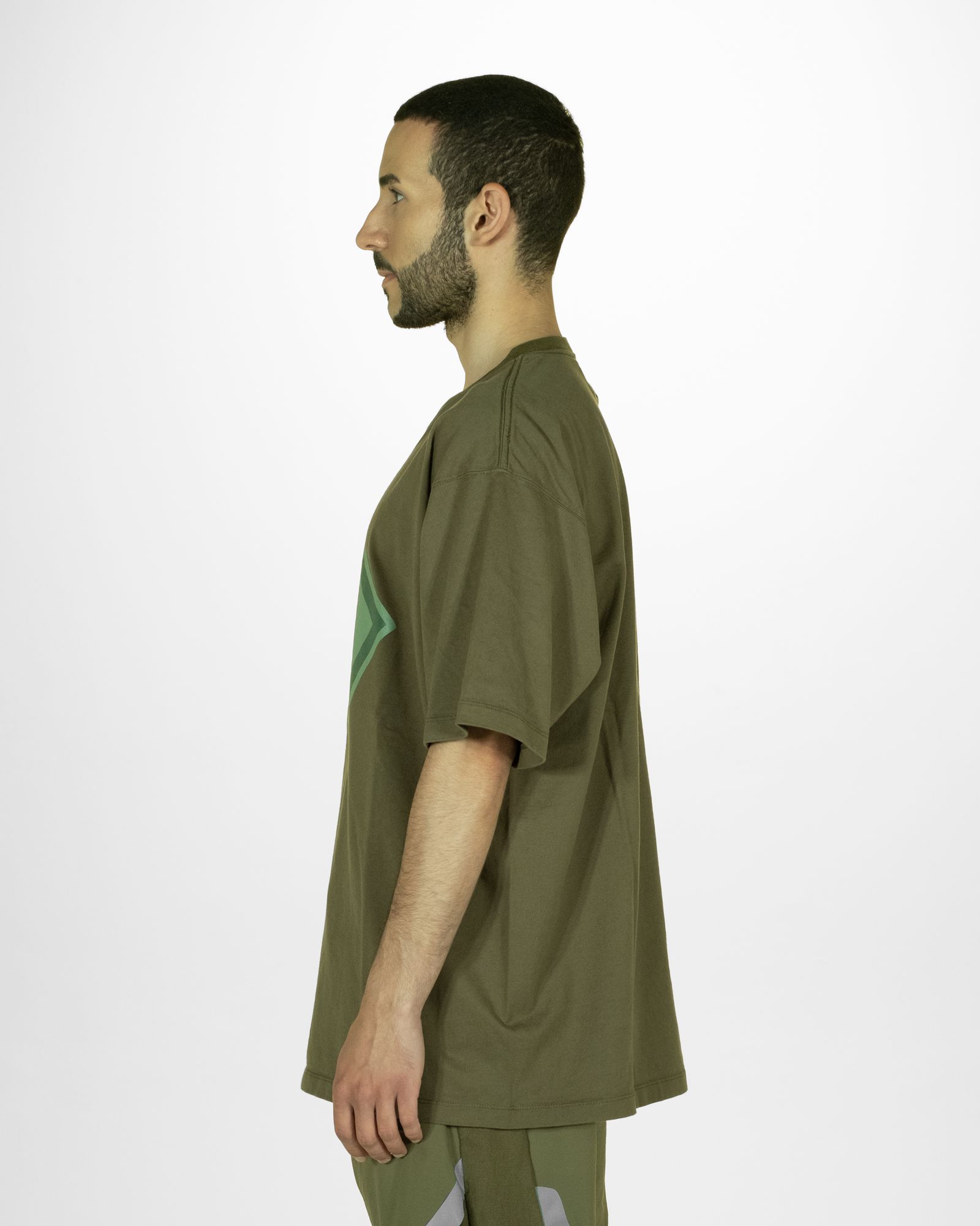 「予約商品」BACK-SEAM EMBLEM PLAIN TEE / col: OD