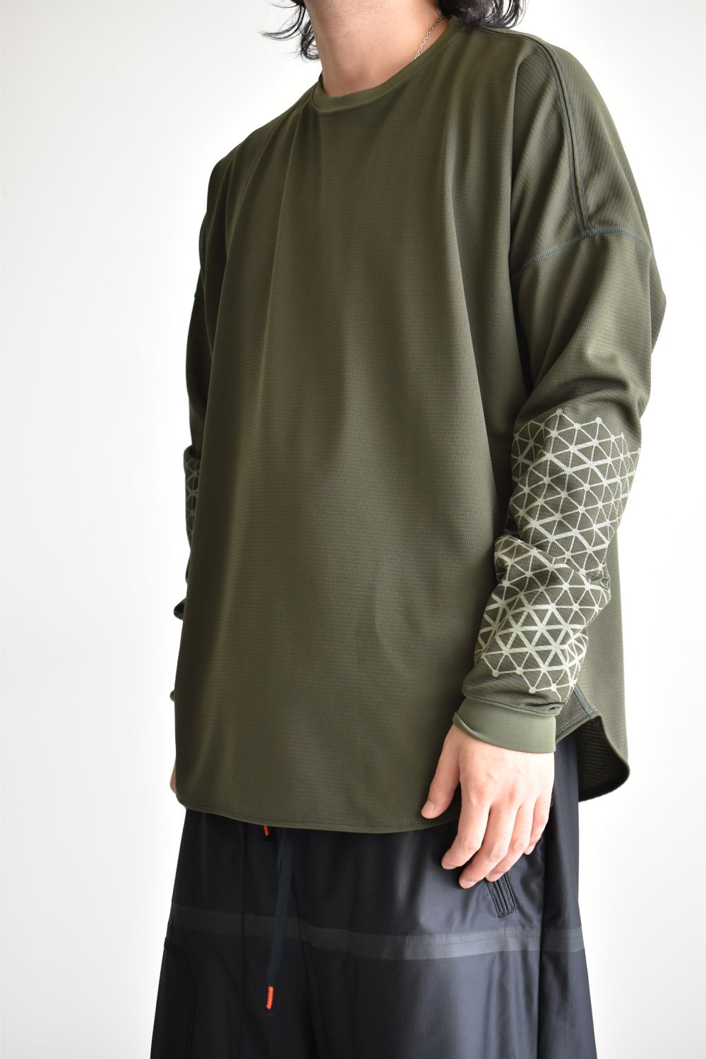 GEOMETRIC PATTERN L-SLEEVE c/#2 OD