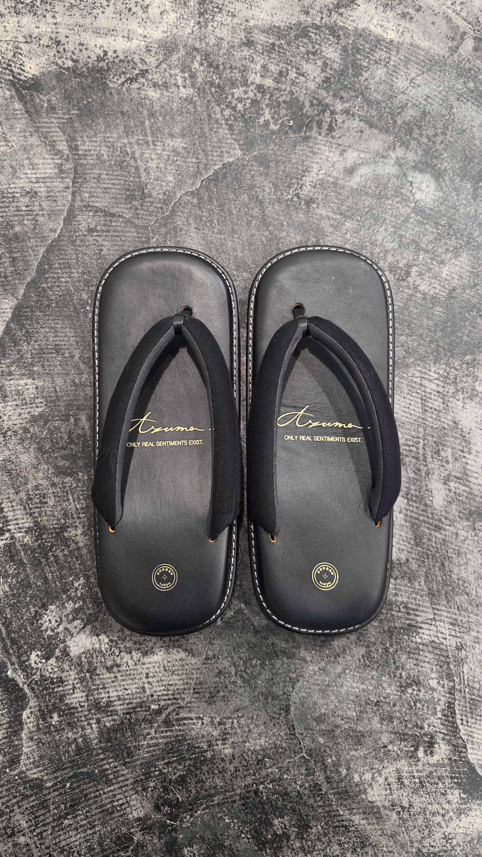 C/N CRUST JACQUARD LETHER SETTA / レザー雪駄 (BLACK, LIGHT GREY)
