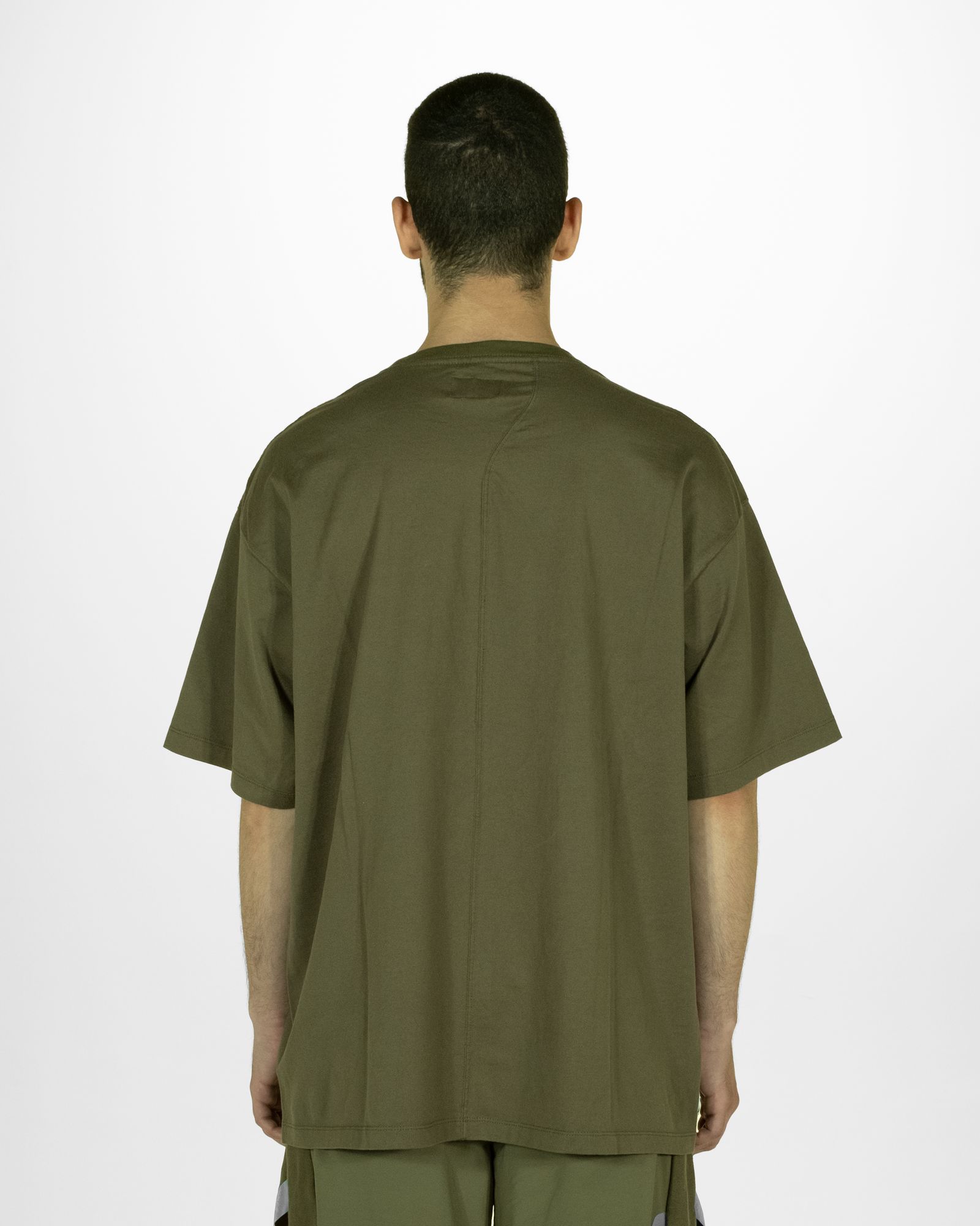 「予約商品」BACK-SEAM EMBLEM PLAIN TEE / col: OD