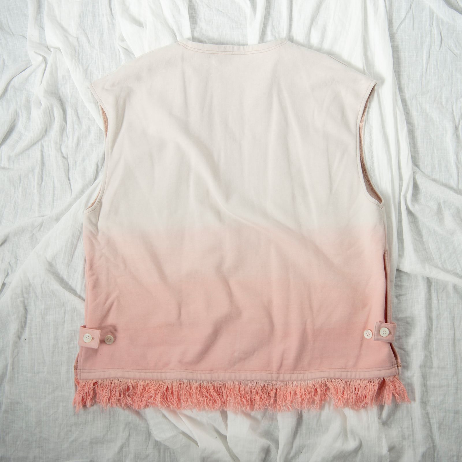 「予約商品」FRINGED SLEEVELESS SWEAT (PINK)
