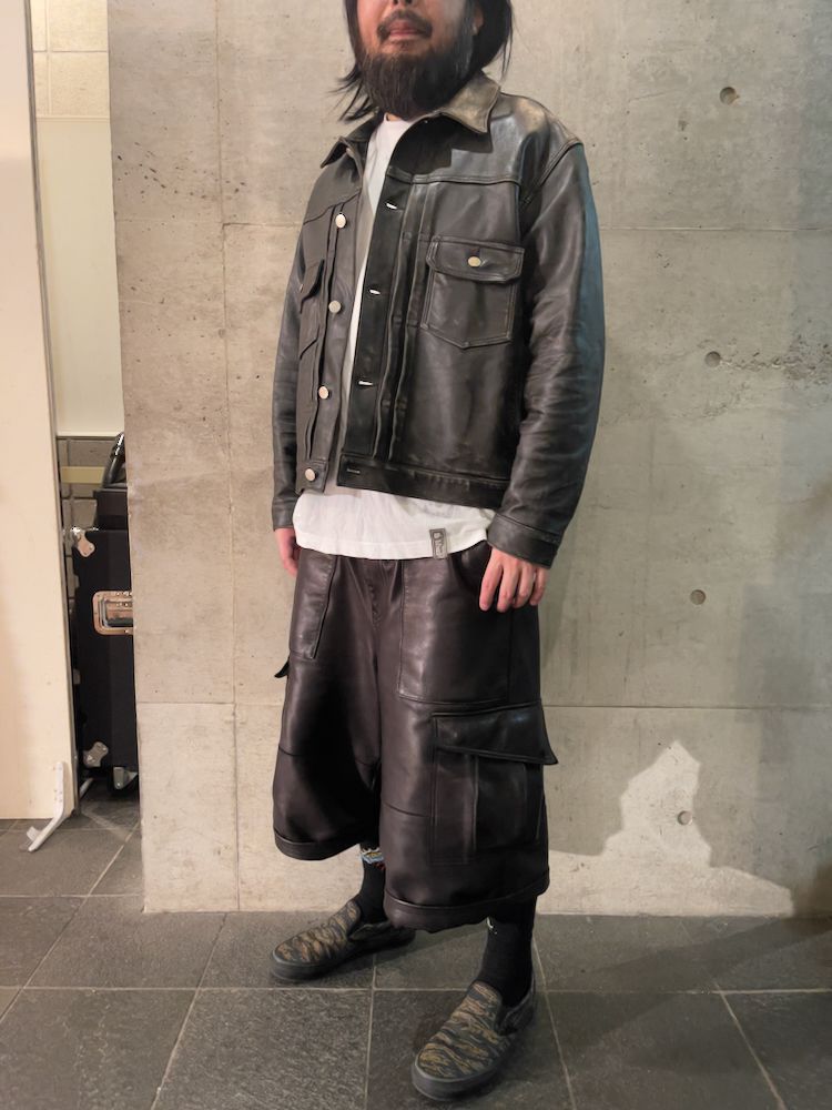 945-81TJ463-1 (BLACK)