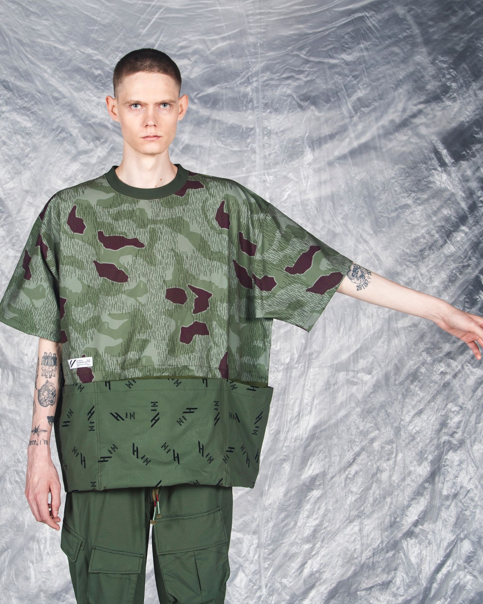 「予約商品」SPLINTER-CAMO MECHANIC STORAGE LOOSE-FIT TEE / col: KHAKI