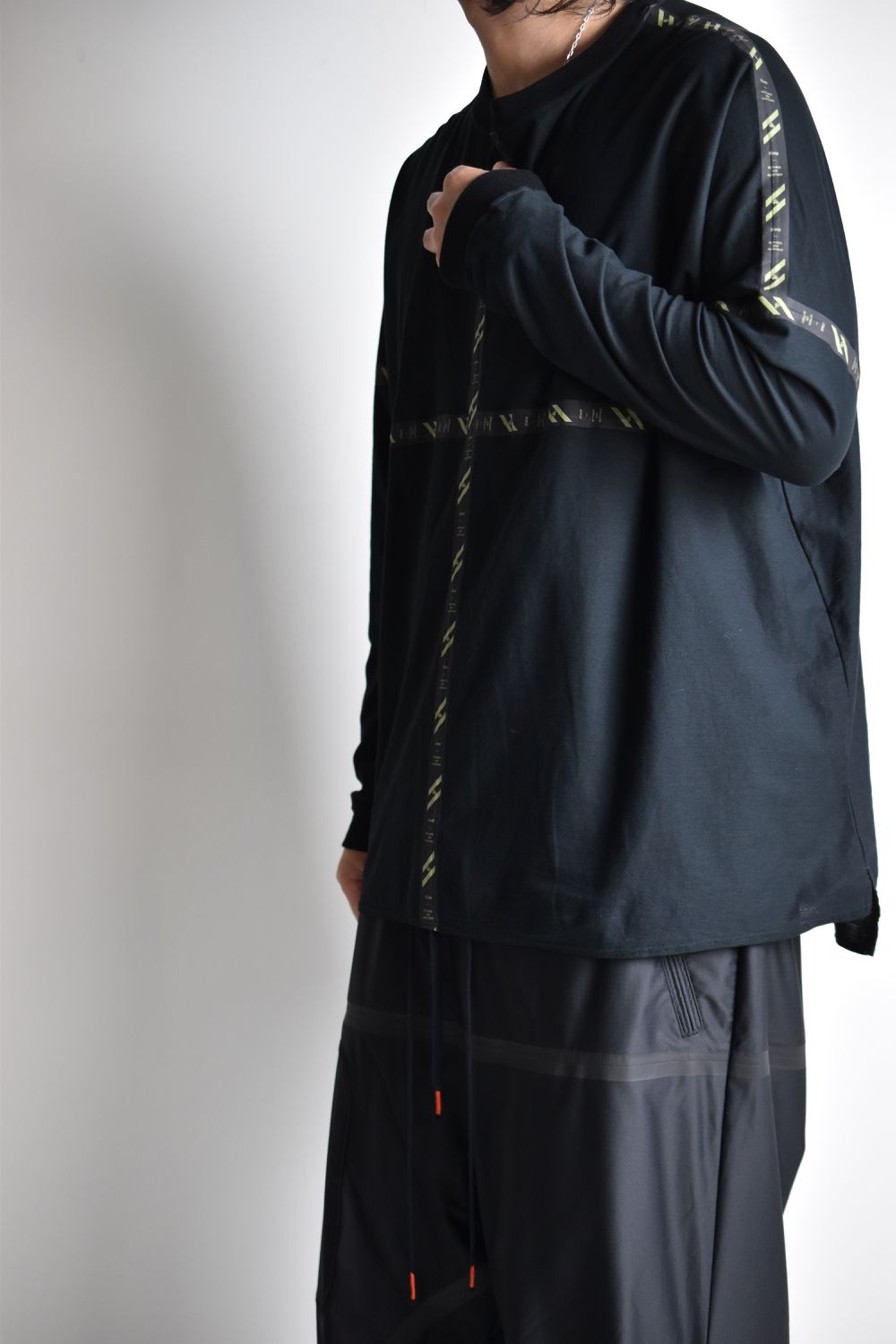 FLATSEAM LINE WIDE L-SLEEVE c/#1 BLACK