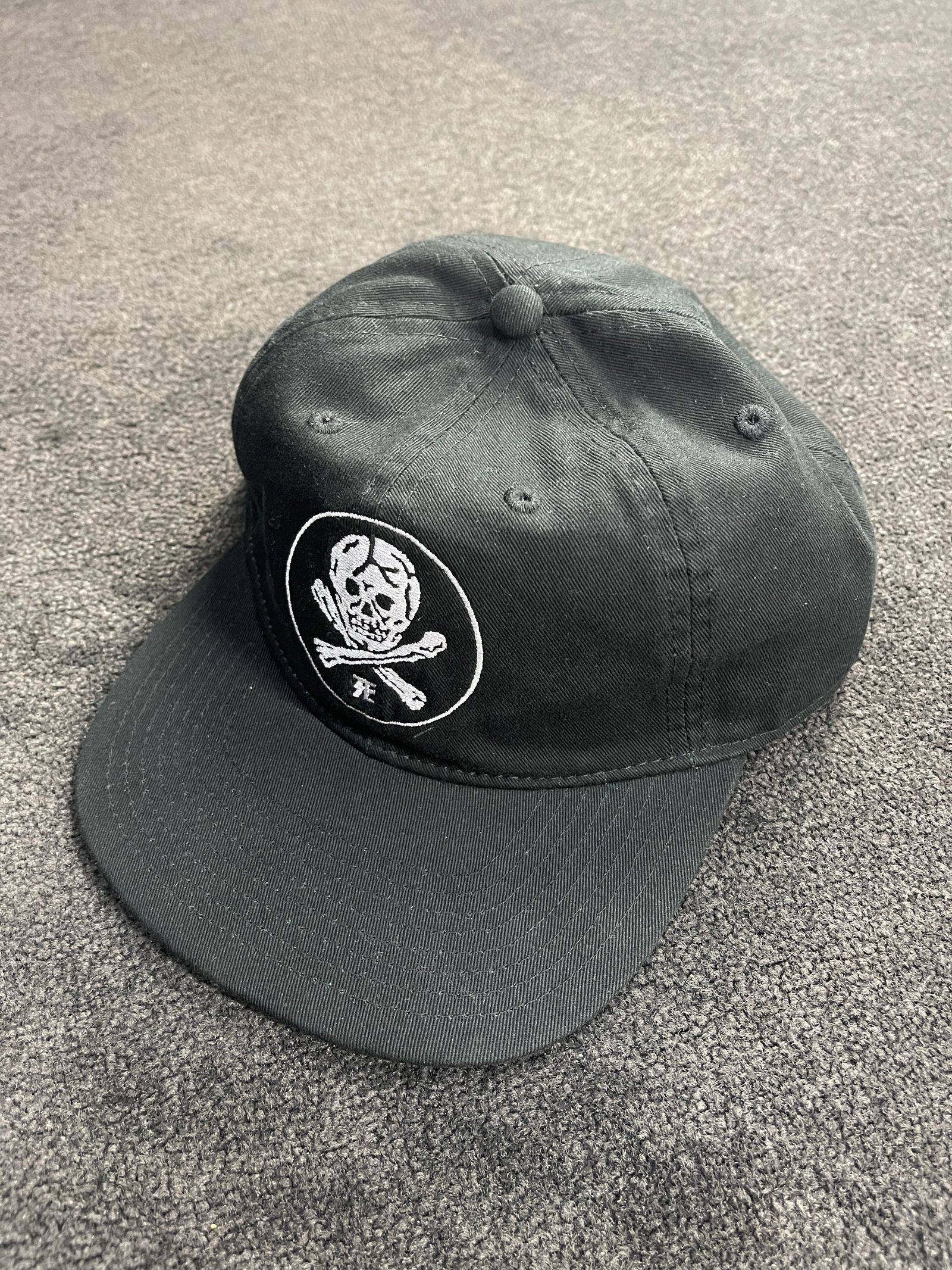 デスパターンズ2022 cross bone cap 02