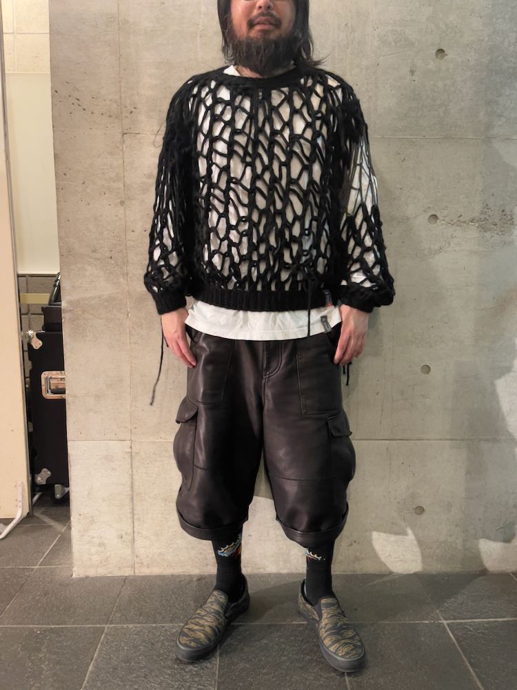 945-81TKN47-1 (BLACK)