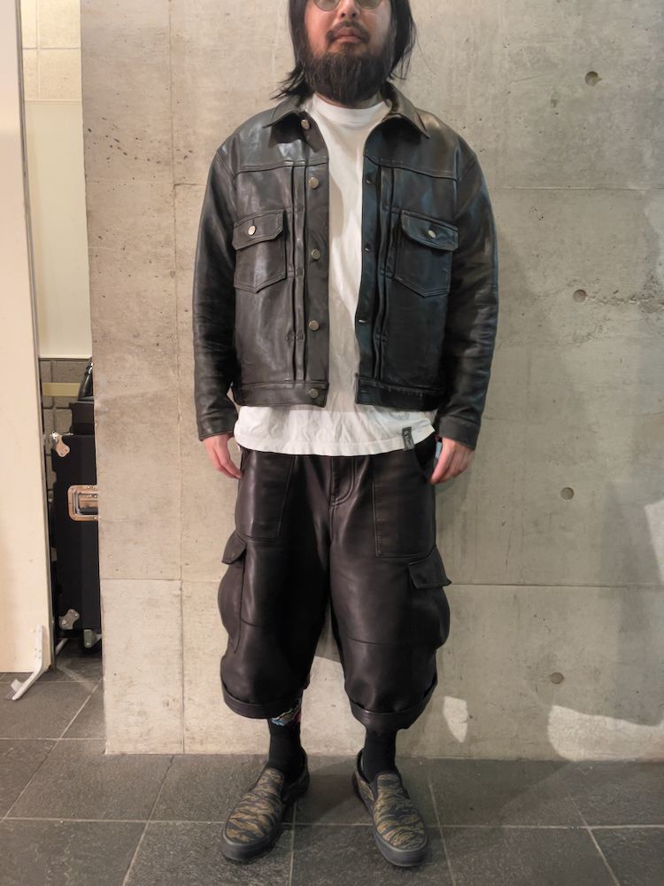 945-81TJ463-1 (BLACK)