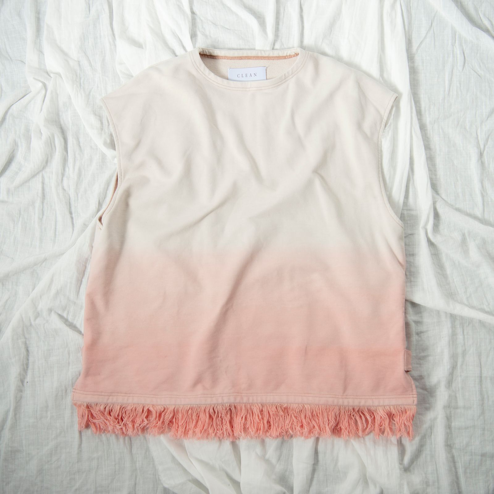 「予約商品」FRINGED SLEEVELESS SWEAT (PINK)