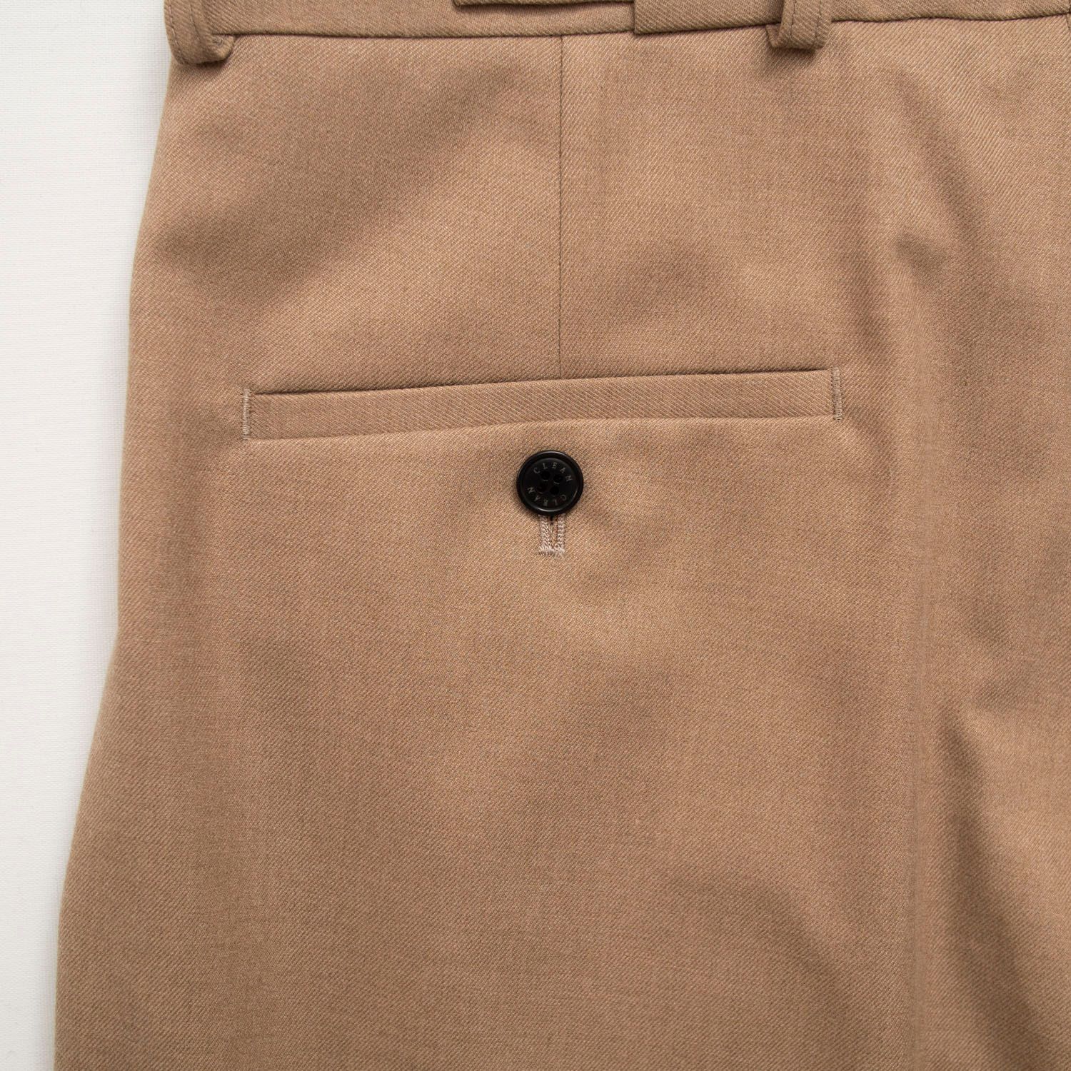 RELAXED WIDE PLEATS PANTS (BEIGE)