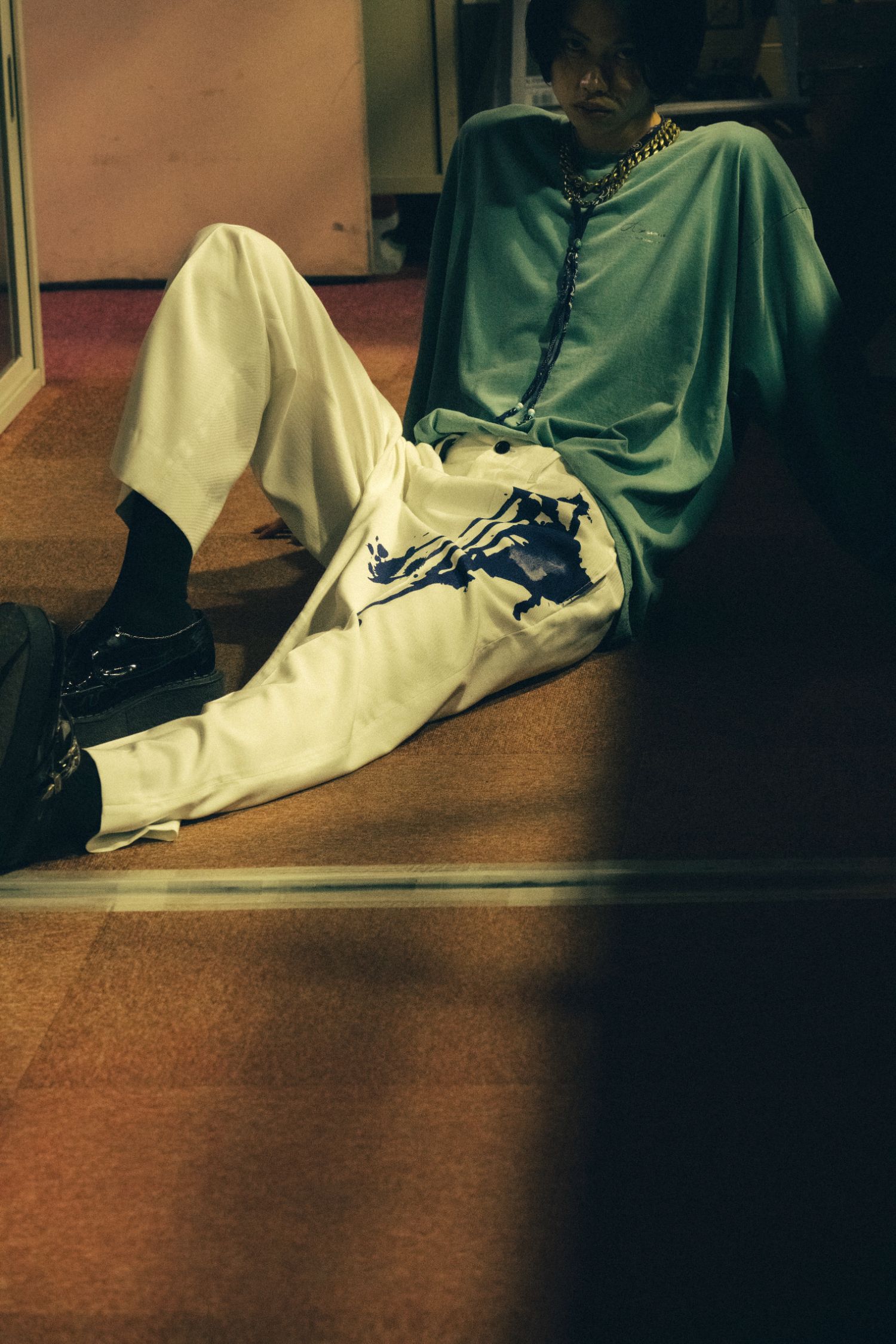 DROPED TROUSERS (BLACK/PURPLE/WHITE)