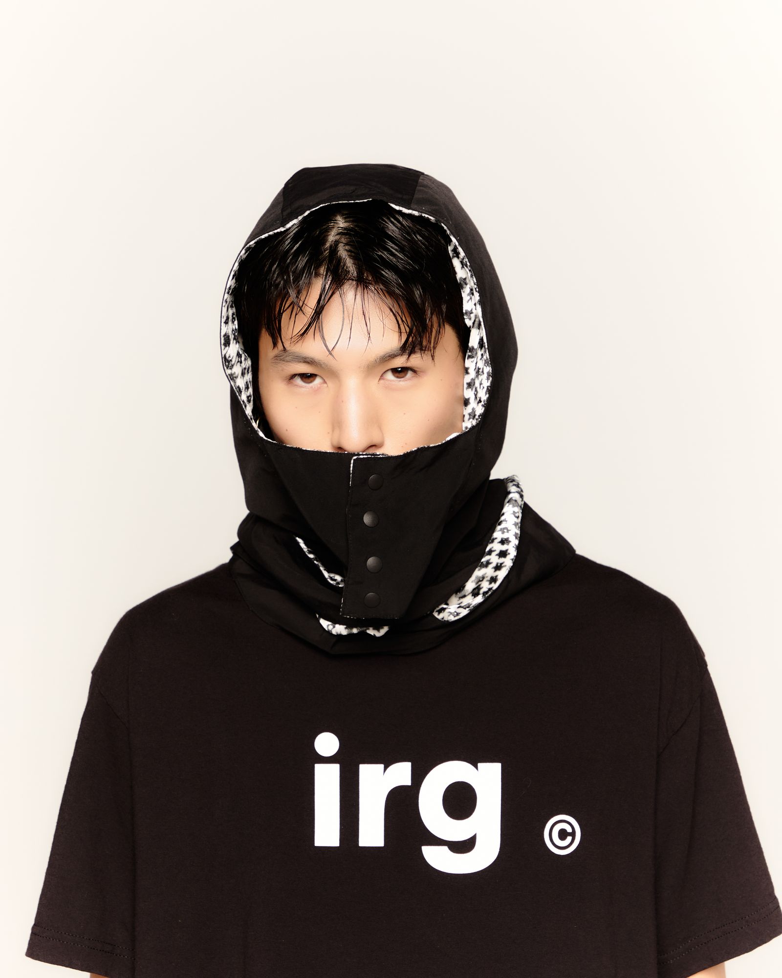 945-80GAC331-1 (BLACK/WHITE)