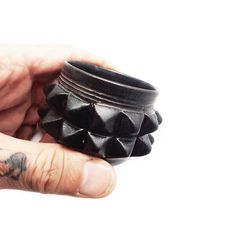 PYRAMID STUDS お猪口 "BLACK" -陶器おちょこ-
