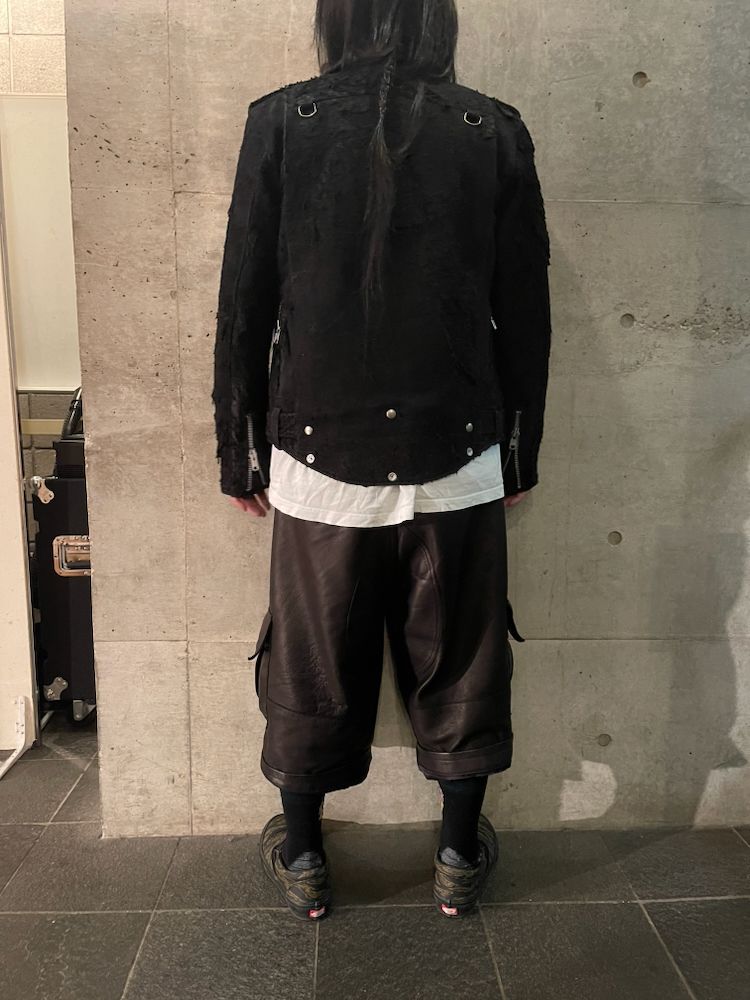 945-81TJ306-2 (BLACK)