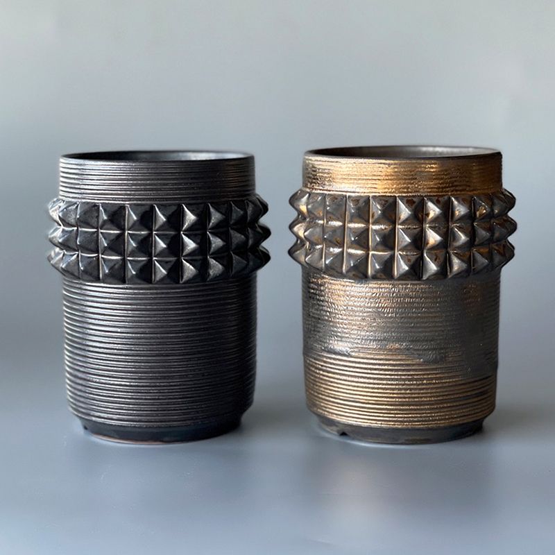 PYRAMID STUDS POT（L） "GOLD" -陶器鉢-