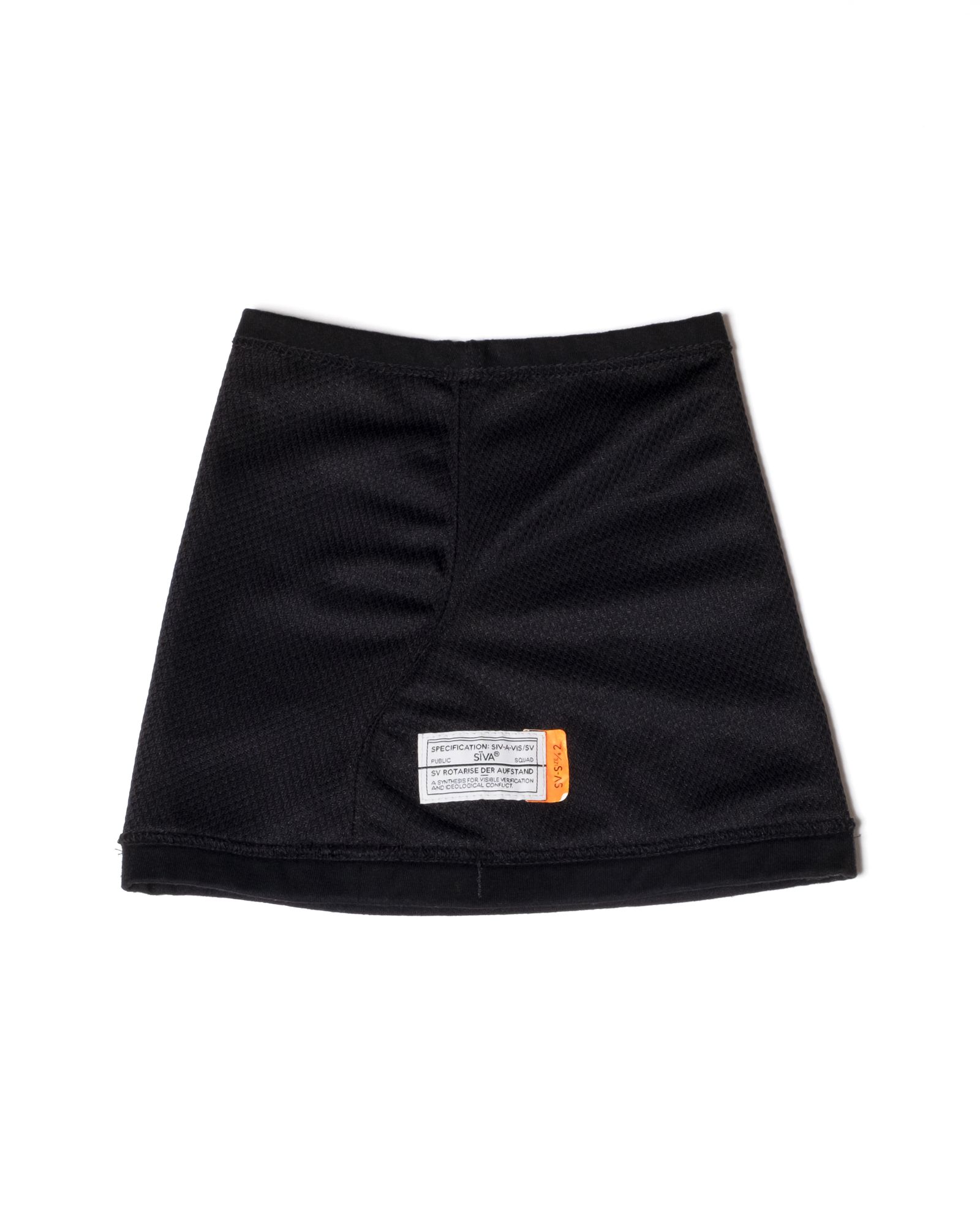 「予約商品」EMBLEM TUBE BEANIE / col: BLACK