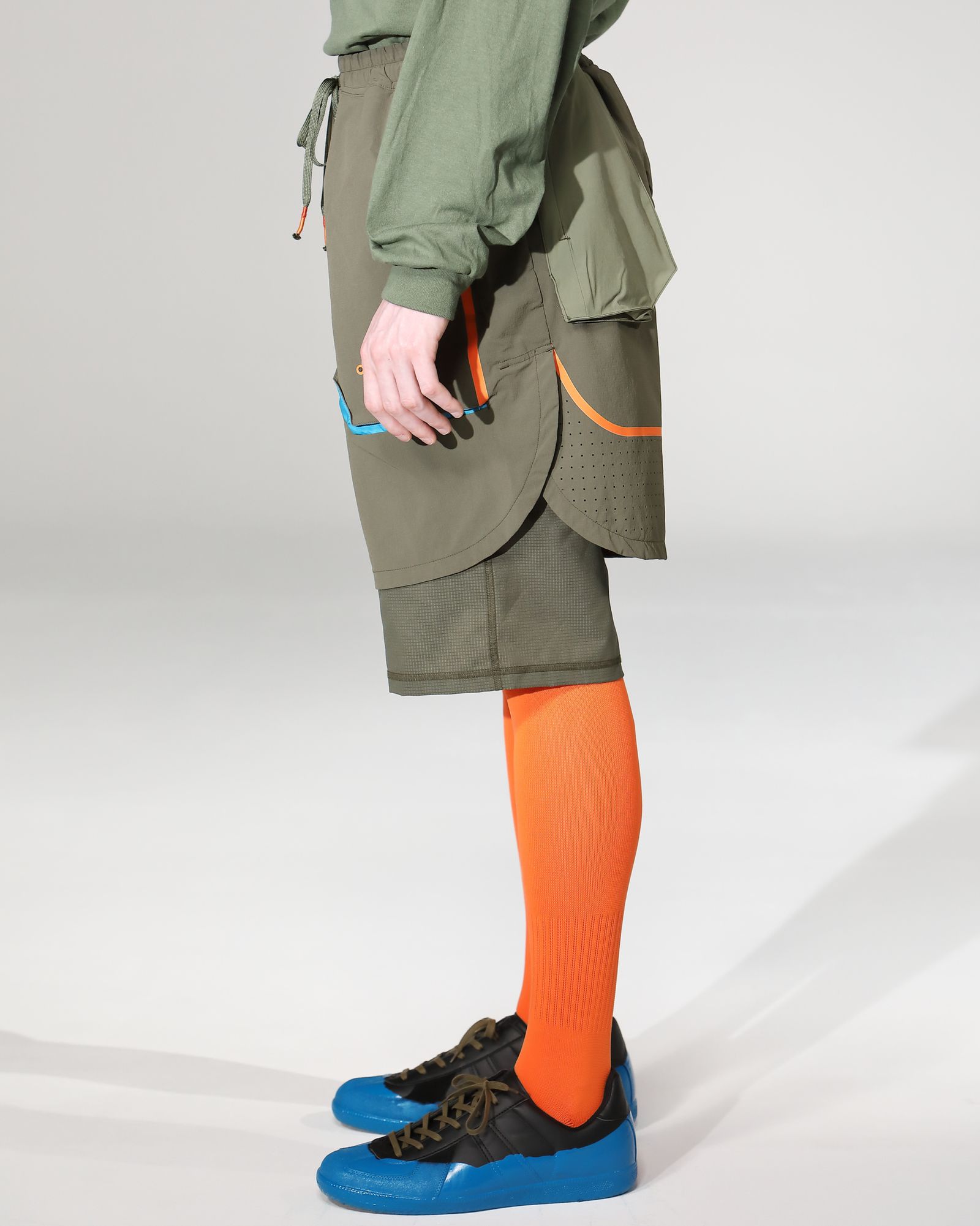 「予約商品」SEAM-LINE LAYERED SHORTS # c/KHAKI