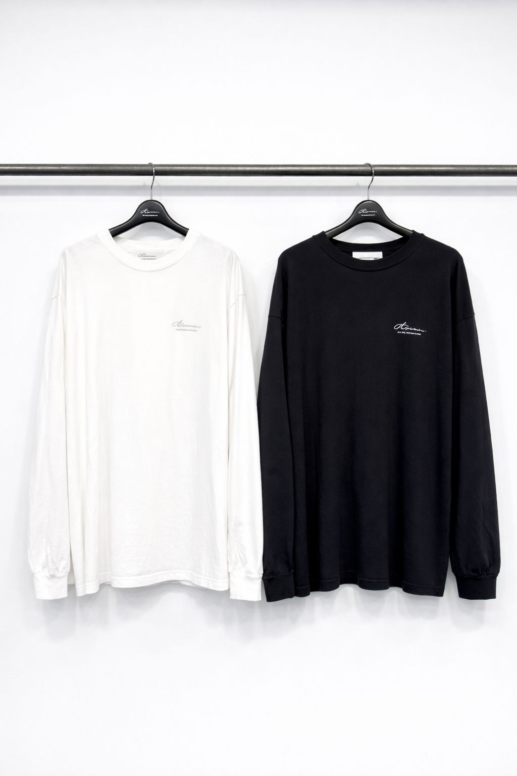 × BASO FIBONACCI “SKULL” S/S T-SHIRT (Black, White)