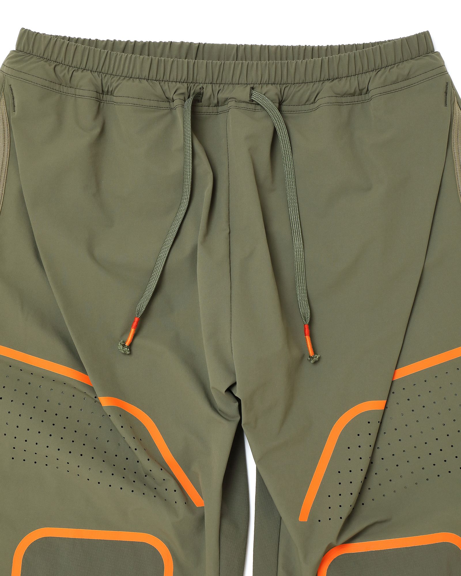 「予約商品」ONE-PLEATS NYLON PANTS # c/KHAKI