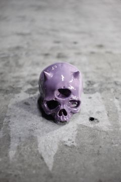 三つ目鬼髑髏ぐい呑 藤色  (桐箱付)