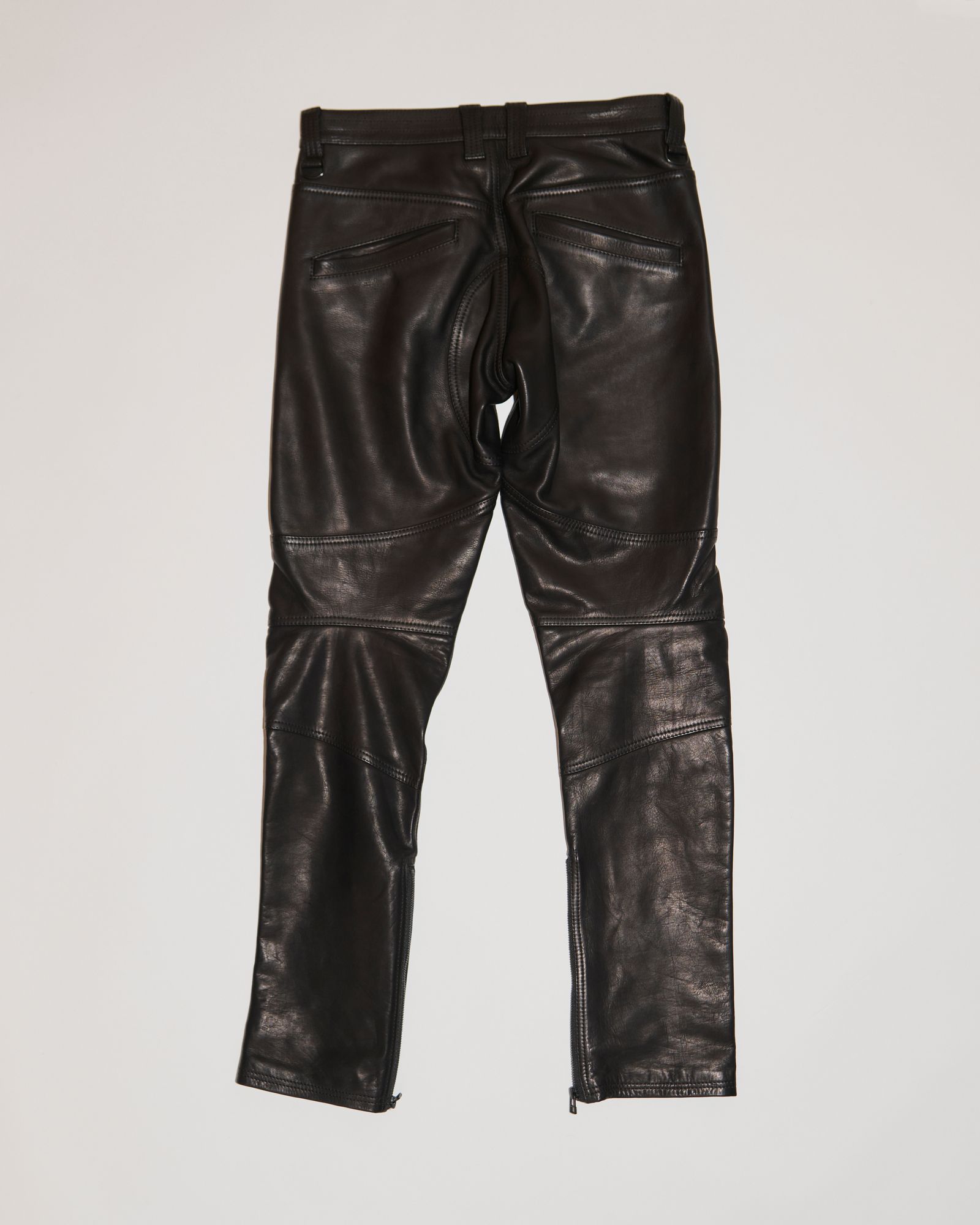 945-81TP245-1 (BLACK, WHITE)