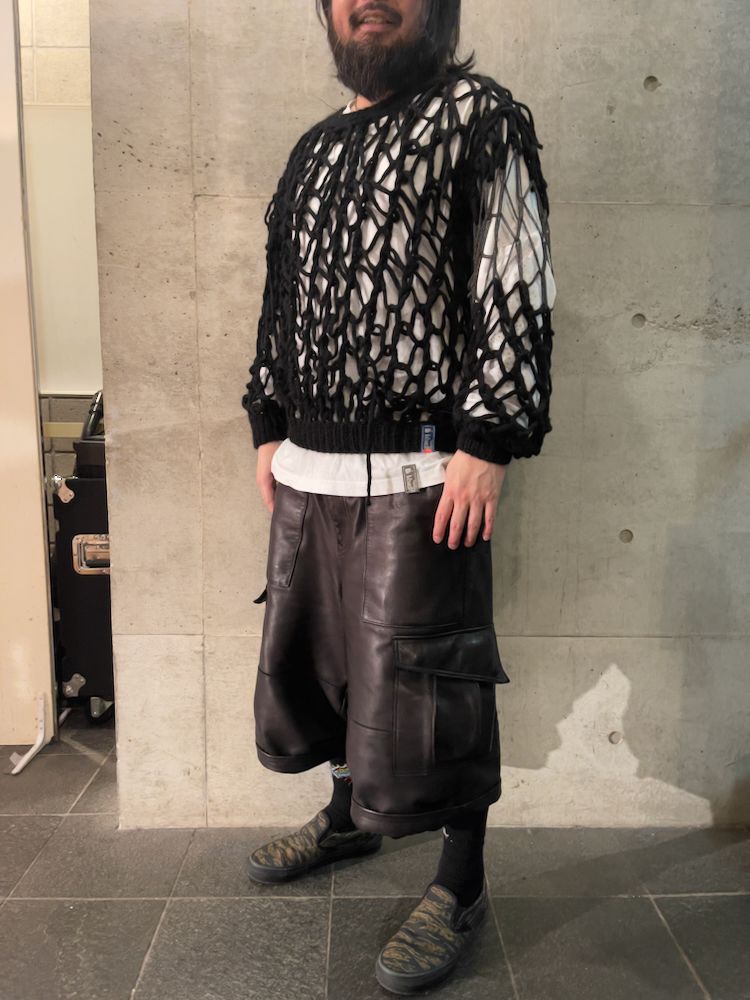 945-81TKN47-1 (BLACK)