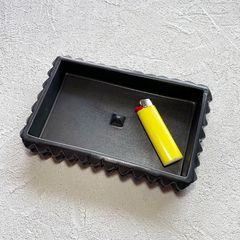 SQUARE STUDS TRAY "BLACK" -陶器皿-