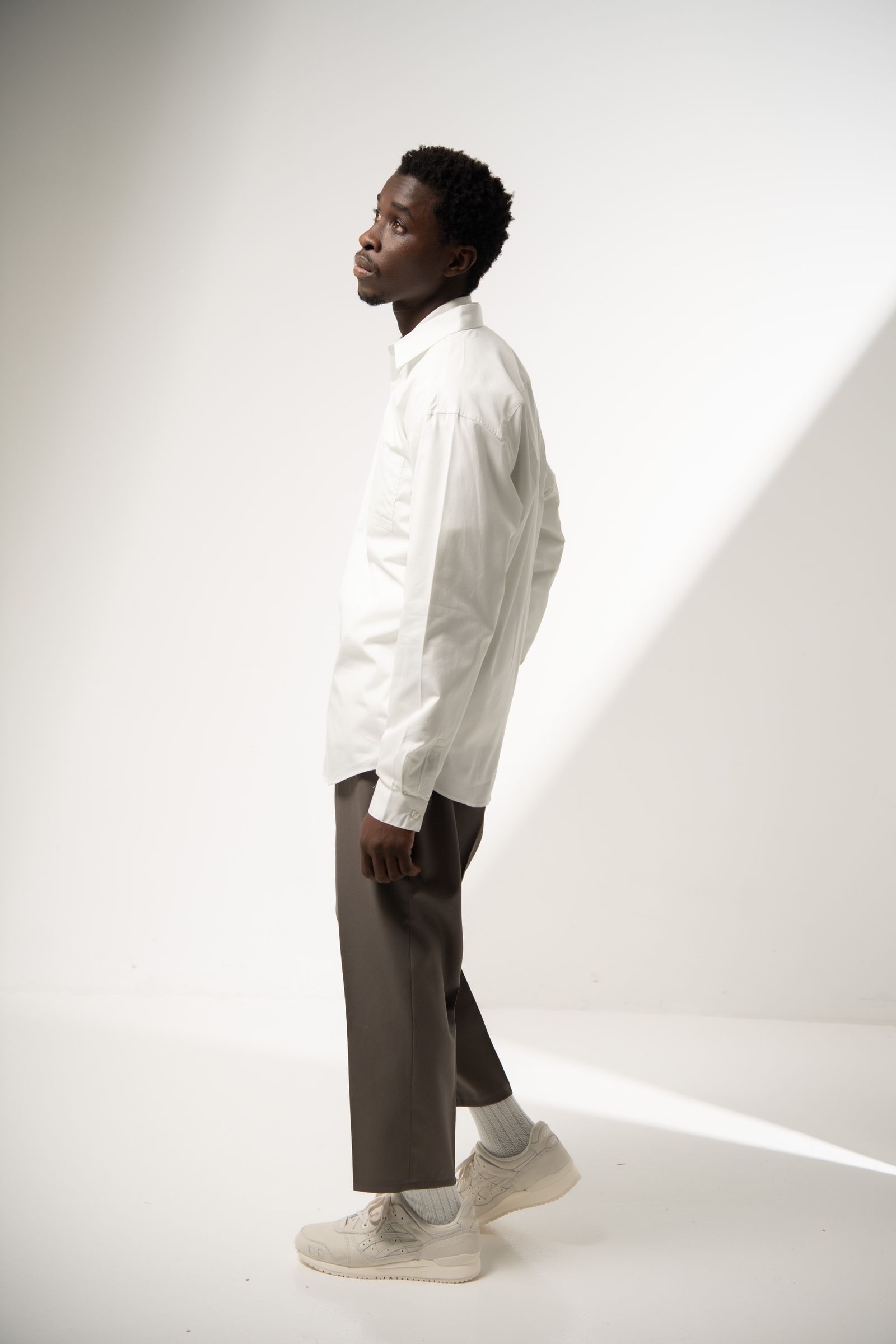 「予約商品」MINIMAL SHIRT (SMOKY WHITE)