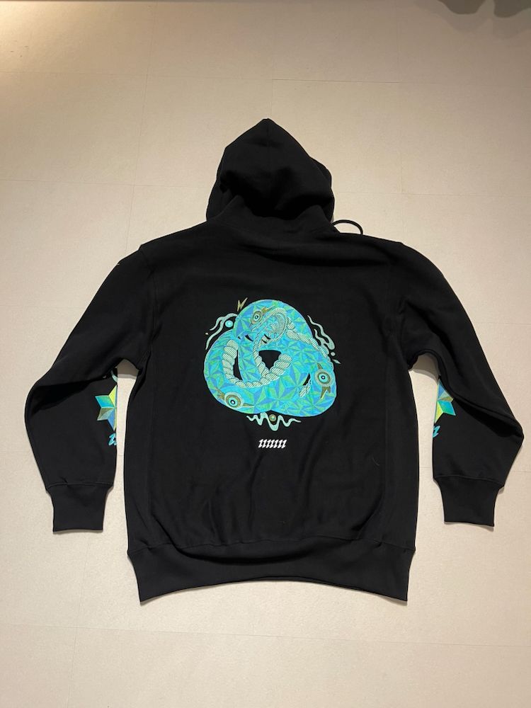 ウロボロス スウェットパーカー BLACK